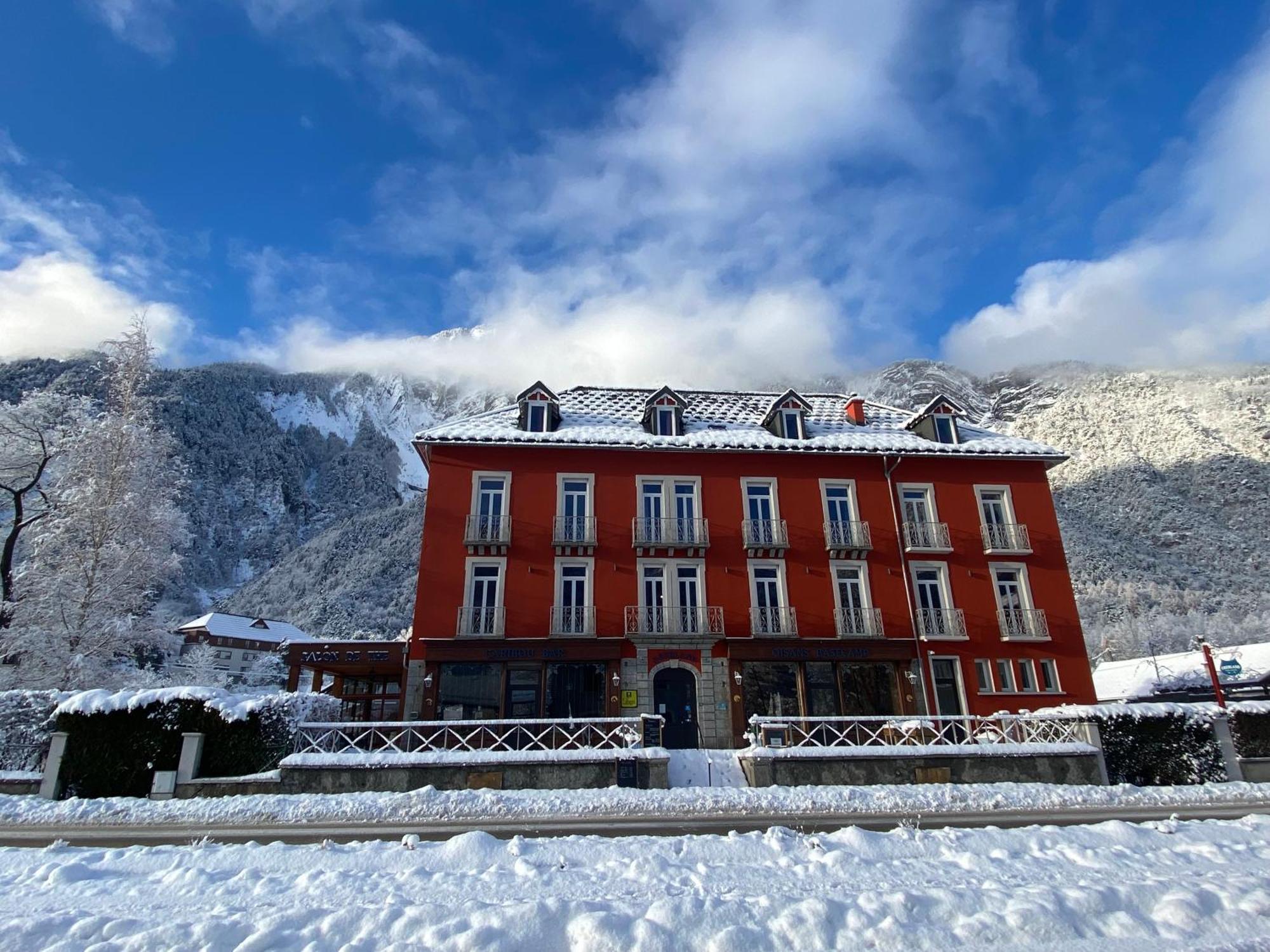 Hotel Oberland Le Bourg-dʼOisans Exterior foto